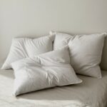 Tips Membersihkan Bantal & Guling